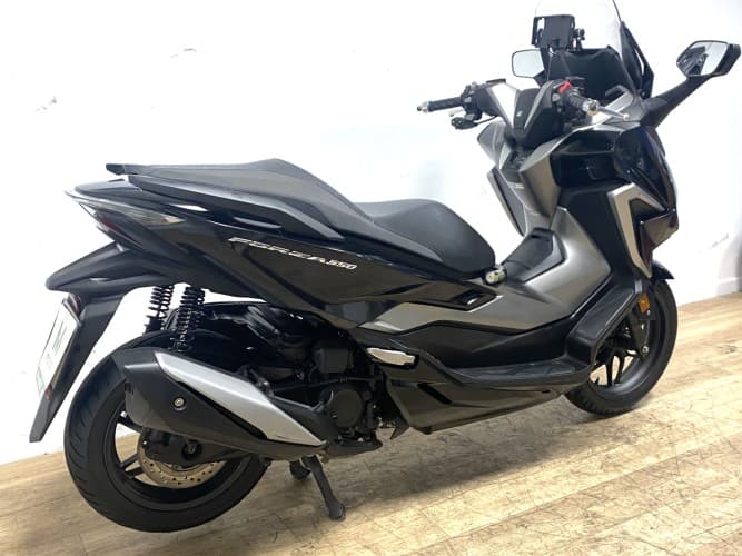 HONDA FORZA 350 2021 de segunda mano