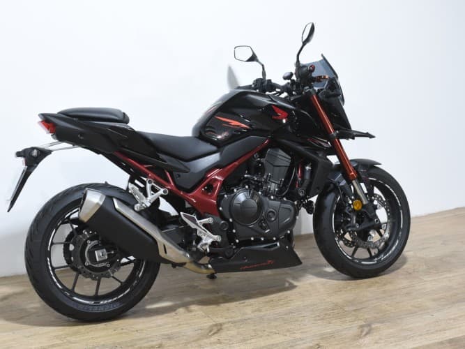 HONDA CB 750 HORNET 2023 de segunda mano