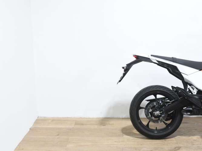 KTM 125 SMC R 2025 de segunda mano