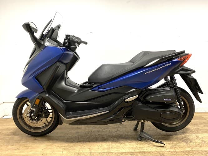 Comprar HONDA FORZA 350 2023 de segunda mano HONDA FORZA 350 2023 de segunda mano