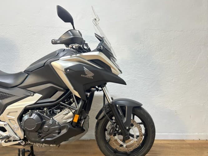 Comprar HONDA NC 750 X (A) 2021 de segunda mano HONDA NC 750 X (A) 2021 de segunda mano