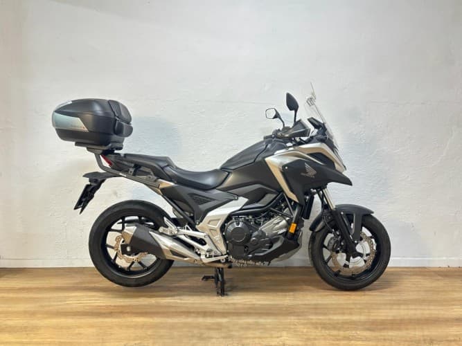 Comprar HONDA NC 750 X (A) 2021 de segunda mano HONDA NC 750 X (A) 2021 de segunda mano