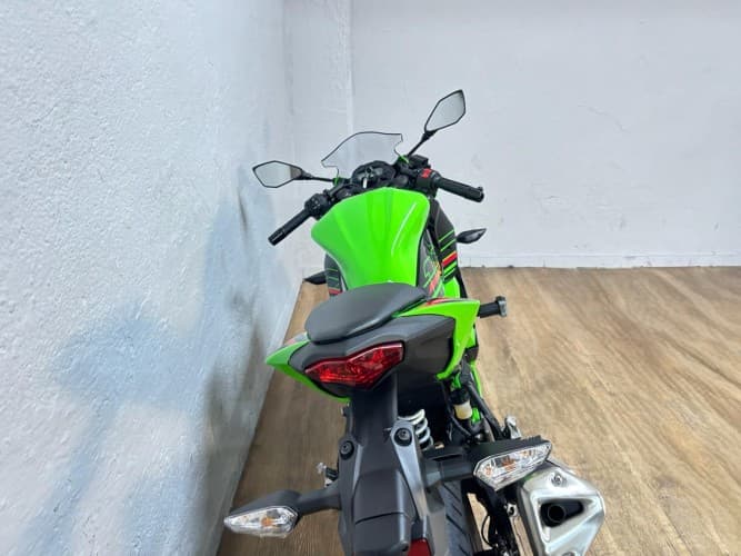 KAWASAKI NINJA 125 2024 de segunda mano
