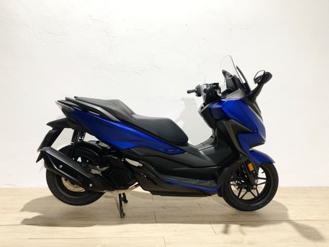 HONDA FORZA 125 2022 de segunda mano