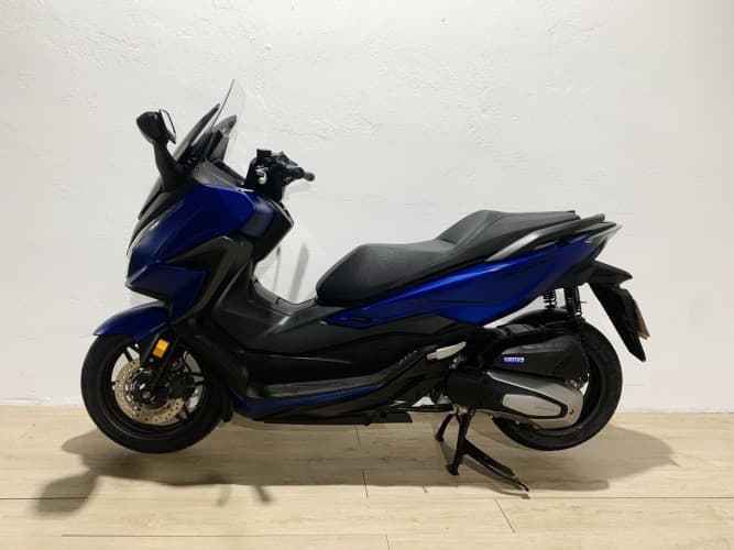 HONDA FORZA 125 2022 de segunda mano