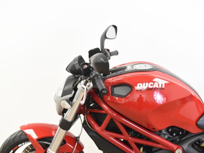 DUCATI MONSTER 696 2009 de segunda mano