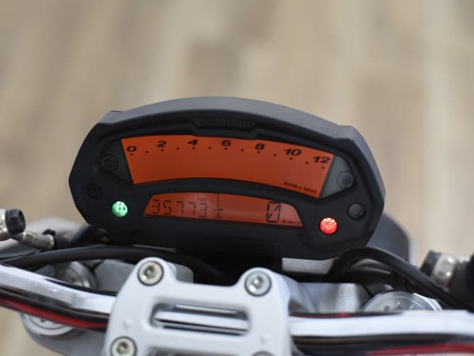 DUCATI MONSTER 696 2009 de segunda mano