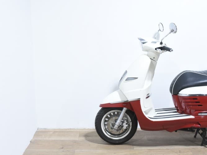 PEUGEOT DJANGO 125 2024 de segunda mano