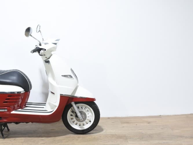 PEUGEOT DJANGO 125 2024 de segunda mano