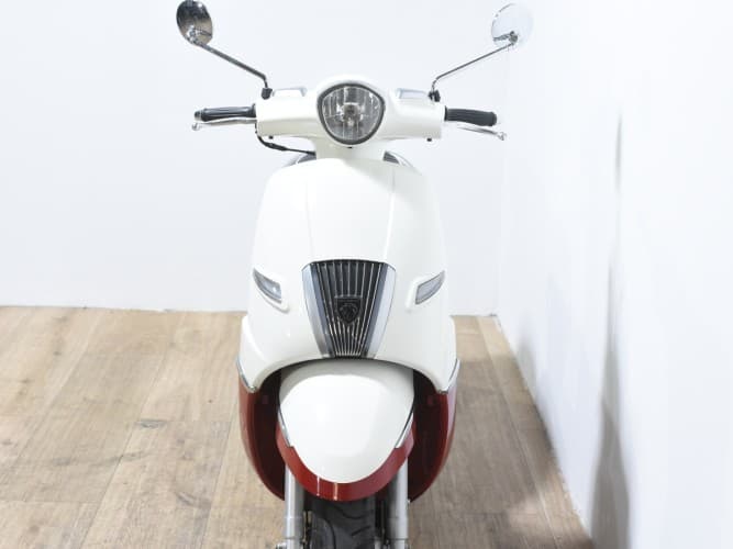 PEUGEOT DJANGO 125 2024 de segunda mano