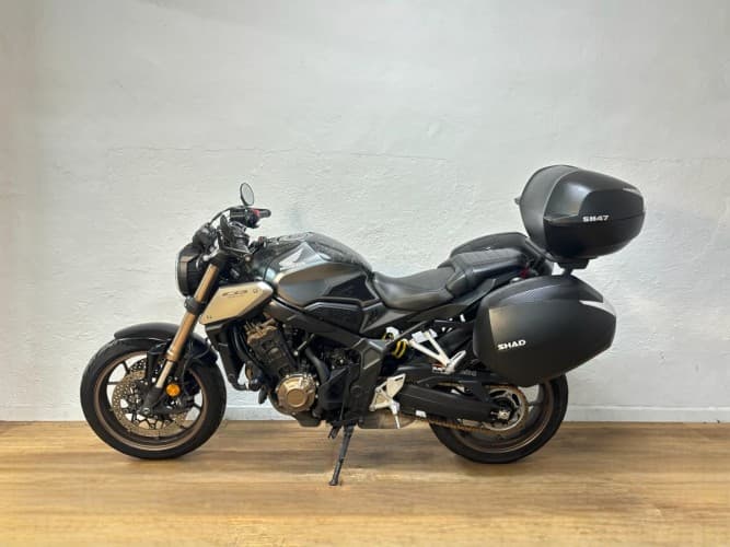 HONDA CB 650 R (A2) 2022 de segunda mano