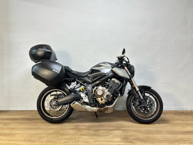HONDA CB 650 R (A2) 2022 de segunda mano