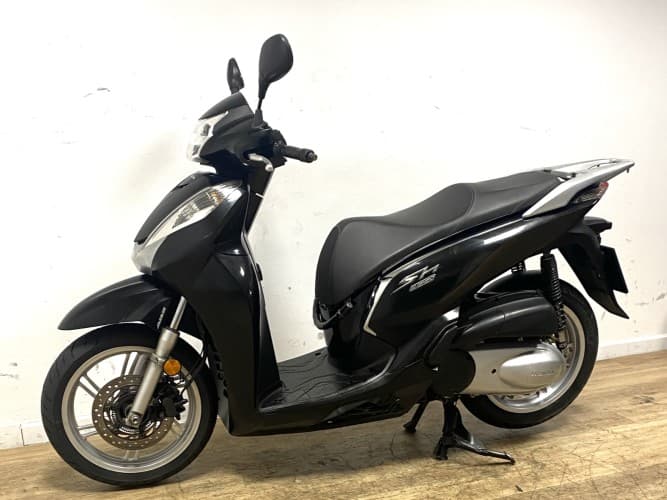 Comprar HONDA SH 300I 2018 de segunda mano HONDA SH 300I 2018 de segunda mano