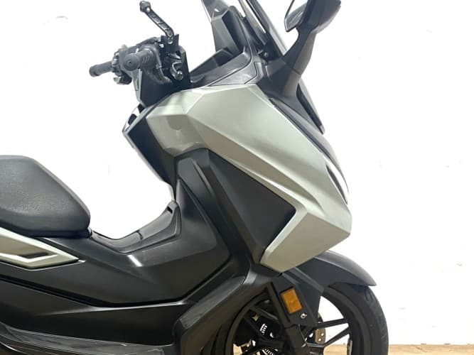 Comprar HONDA FORZA 125 2023 de segunda mano HONDA FORZA 125 2023 de segunda mano