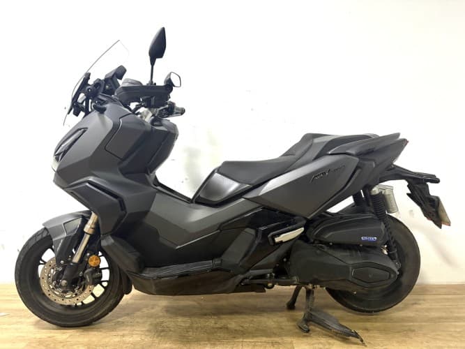 HONDA ADV 350 2023 de segunda mano