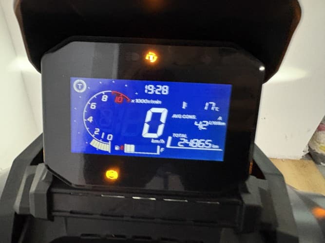 HONDA ADV 350 2023 de segunda mano