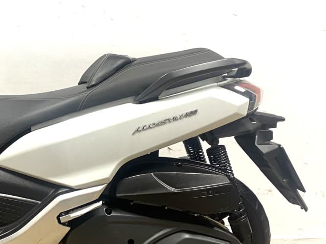 Comprar SYM MAXSYM 400 ABS 2021 de segunda mano SYM MAXSYM 400 ABS 2021 de segunda mano