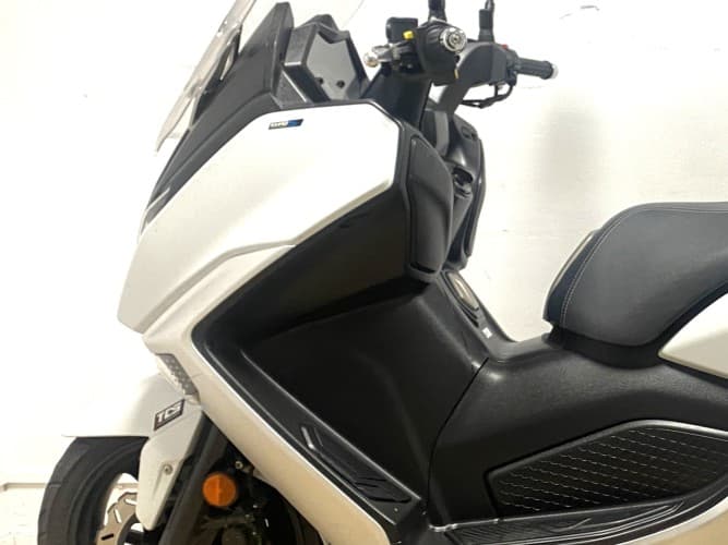 Comprar SYM MAXSYM 400 ABS 2021 de segunda mano SYM MAXSYM 400 ABS 2021 de segunda mano