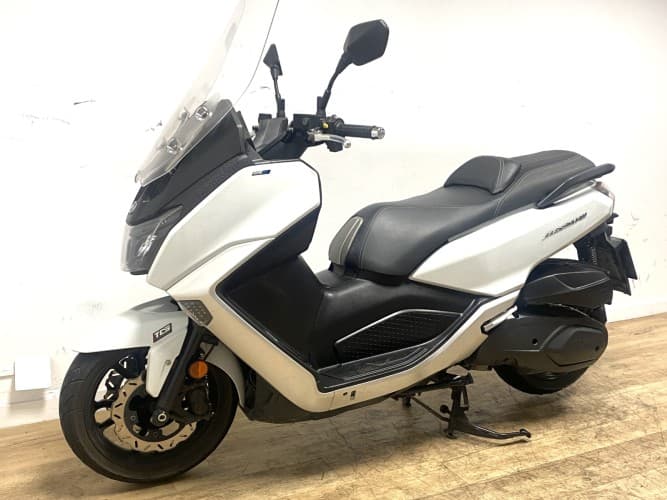 Comprar SYM MAXSYM 400 ABS 2021 de segunda mano SYM MAXSYM 400 ABS 2021 de segunda mano