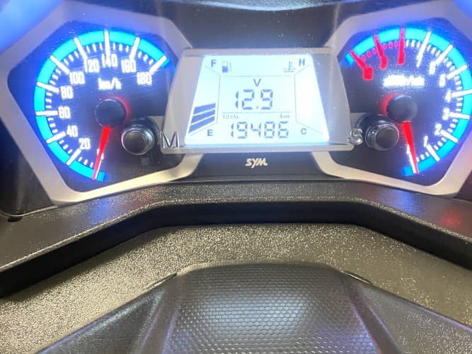 Comprar SYM MAXSYM 400 ABS 2021 de segunda mano SYM MAXSYM 400 ABS 2021 de segunda mano