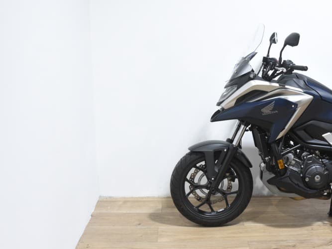 HONDA NC 750 X (A)(BAUL + PUÑOS CALEFAC.) 2024 de segunda mano