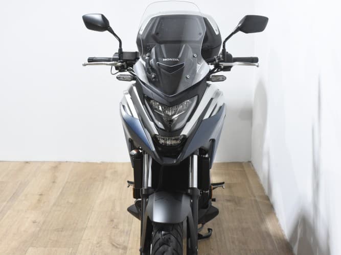 HONDA NC 750 X (A)(BAUL + PUÑOS CALEFAC.) 2024 de segunda mano