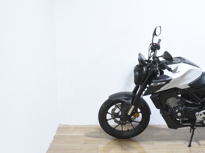 Comprar HONDA CB 125 R 2025 de segunda mano HONDA CB 125 R 2025 de segunda mano