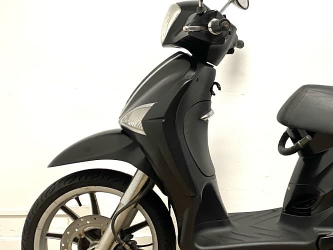 PIAGGIO LIBERTY 125 2013 de segunda mano