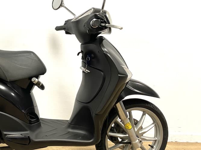 PIAGGIO LIBERTY 125 2013 de segunda mano