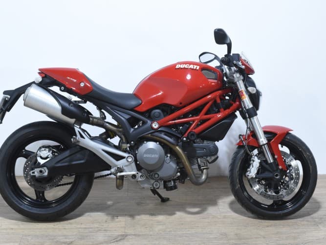 Comprar DUCATI MONSTER 696 DESMO PASADA 2012 de segunda mano DUCATI MONSTER 696 DESMO PASADA 2012 de segunda mano