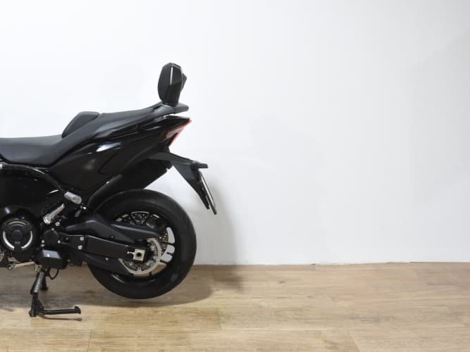 Comprar YAMAHA TMAX 560 TECH MAX 2024 de segunda mano YAMAHA TMAX 560 TECH MAX 2024 de segunda mano