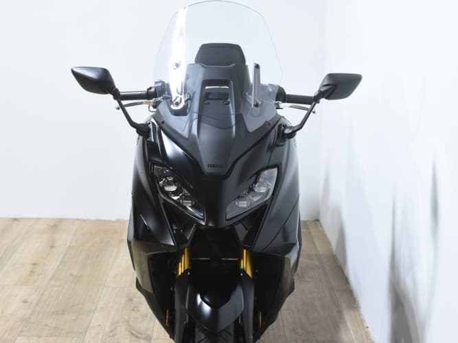 Comprar YAMAHA TMAX 560 TECH MAX 2024 de segunda mano YAMAHA TMAX 560 TECH MAX 2024 de segunda mano