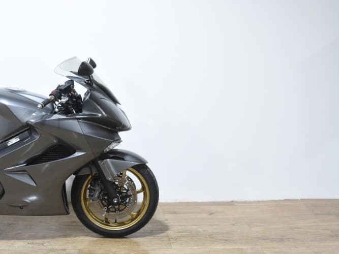 Comprar HONDA VFR 800 2011 de segunda mano HONDA VFR 800 2011 de segunda mano