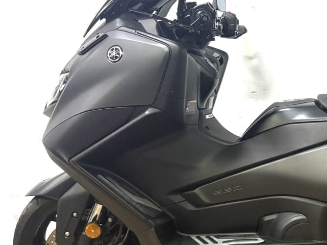 Comprar YAMAHA TMAX 560 (MIVV HOMOLOGADO) 2024 de segunda mano YAMAHA TMAX 560 (MIVV HOMOLOGADO) 2024 de segunda mano