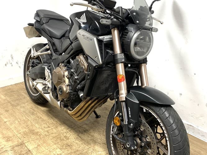 Comprar HONDA CB 650 R (A) 2019 de segunda mano HONDA CB 650 R (A) 2019 de segunda mano