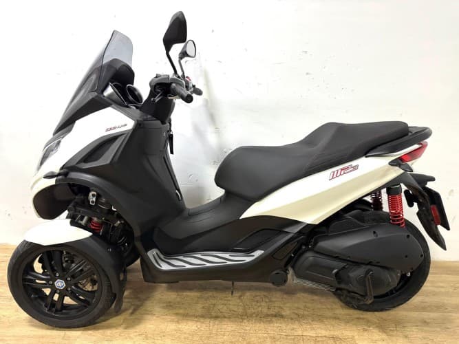PIAGGIO MP3 300 HPE 2022 de segunda mano