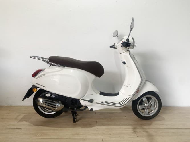 VESPA PRIMAVERA 125 2018 de segunda mano