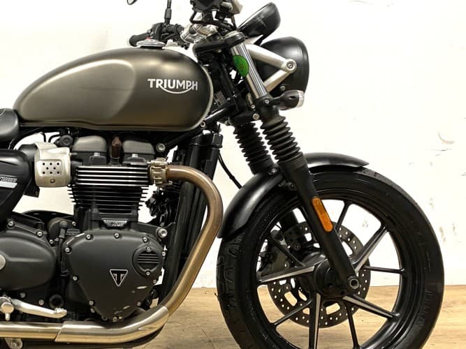 TRIUMPH STREET TWIN (A) 2021 de segunda mano