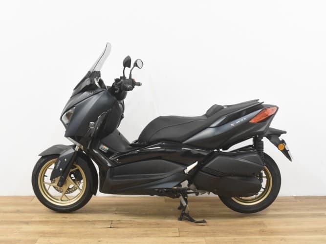 Comprar YAMAHA XMAX 300 2018 de segunda mano YAMAHA XMAX 300 2018 de segunda mano