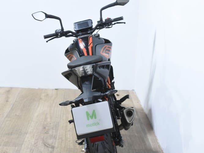 KTM DUKE 125 2022 de segunda mano