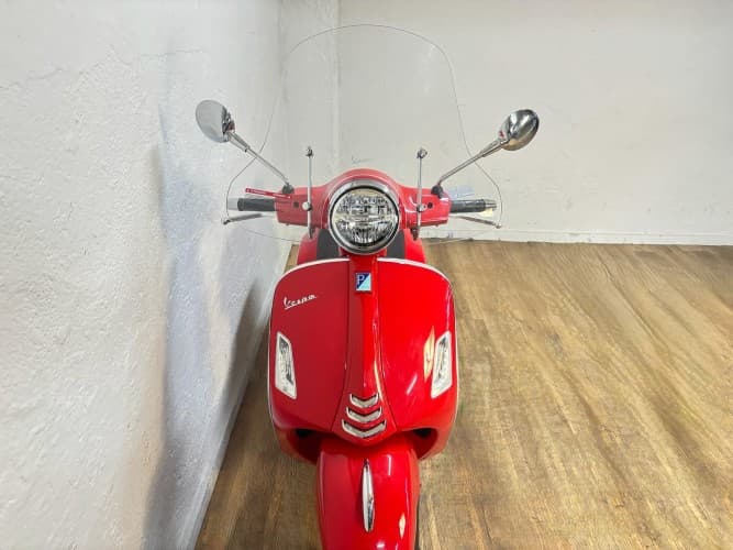 Comprar VESPA GTS 300 2023 de segunda mano VESPA GTS 300 2023 de segunda mano