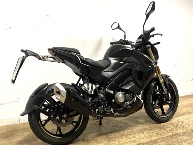 Comprar KEEWAY RKF 125 2022 de segunda mano KEEWAY RKF 125 2022 de segunda mano