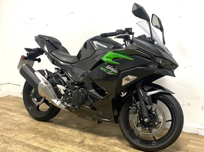 KAWASAKI NINJA 500 2025 de segunda mano