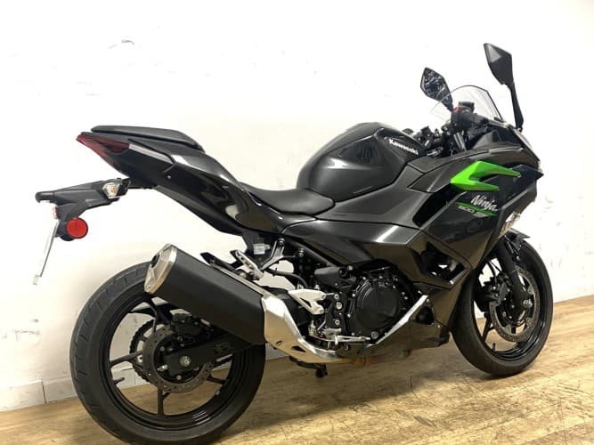 KAWASAKI NINJA 500 2025 de segunda mano