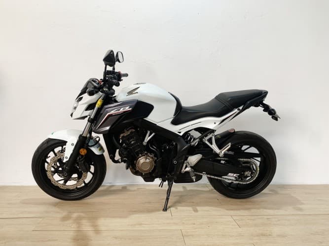 Comprar HONDA CB 650 F (A) 2018 de segunda mano HONDA CB 650 F (A) 2018 de segunda mano