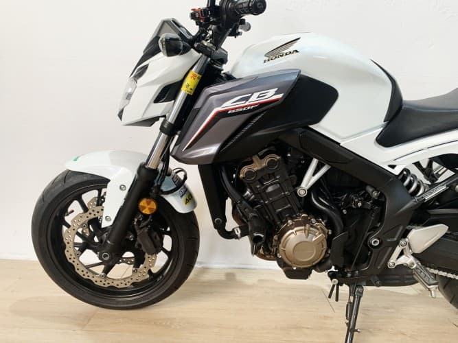 Comprar HONDA CB 650 F (A) 2018 de segunda mano HONDA CB 650 F (A) 2018 de segunda mano