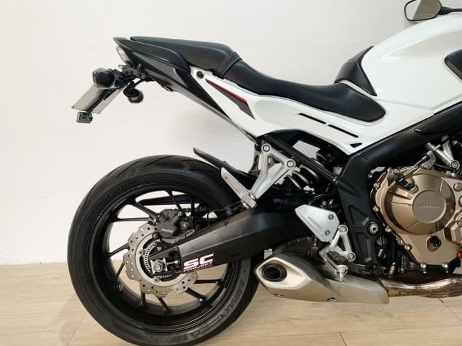 Comprar HONDA CB 650 F (A) 2018 de segunda mano HONDA CB 650 F (A) 2018 de segunda mano