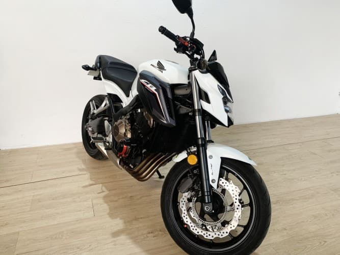Comprar HONDA CB 650 F (A) 2018 de segunda mano HONDA CB 650 F (A) 2018 de segunda mano
