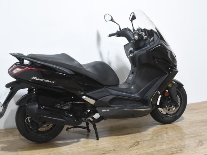 Comprar KYMCO SUPER DINK 125 2018 de segunda mano KYMCO SUPER DINK 125 2018 de segunda mano