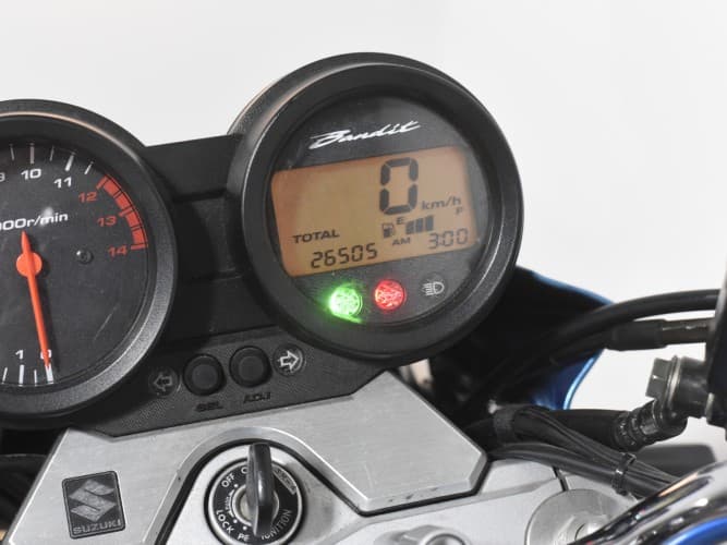 SUZUKI GSF 650 BANDIT (A) 2006 de segunda mano